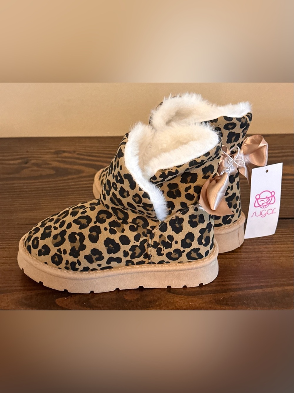 NWT Sugar Sheyna R Toddler Girls Size 9 Leopard Faux Fur Bow Boots